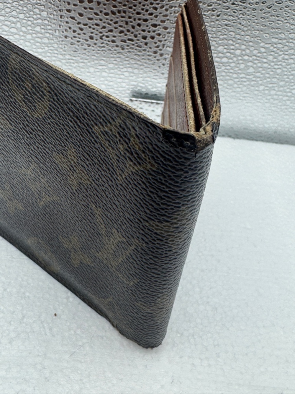 Louis Vuitton Monogram Canvas Wallet in Brown and Tan - Fair Condition - Picture 6 of 10